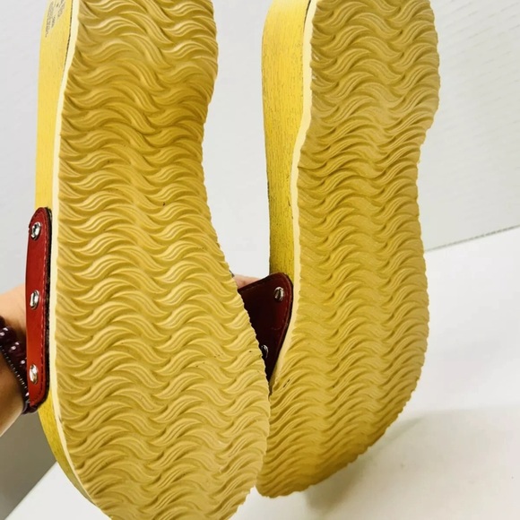 Route 66 Red Single Strappy Slip On Wooden Sandals, Size 8 Chunky Boho - Picture 6 of 6